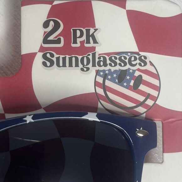 Moon Cake 2 Pack Patriotic Sunglasses USA Stars Stripes Red Blue OS New - Picture 5 of 6